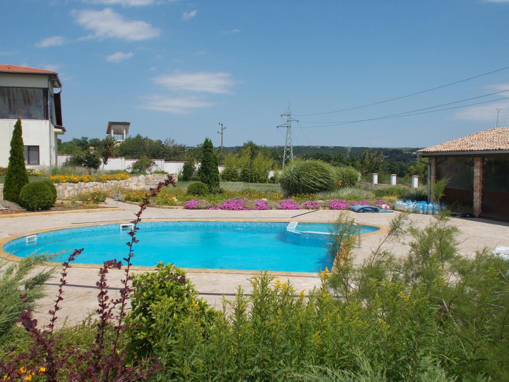 Villa Ketli Apartment Bliznatsi Exteriör bild