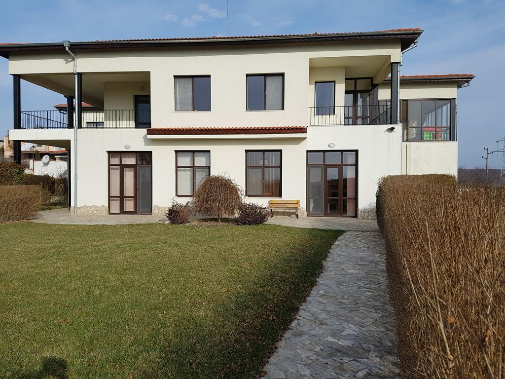 Villa Ketli Apartment Bliznatsi Exteriör bild