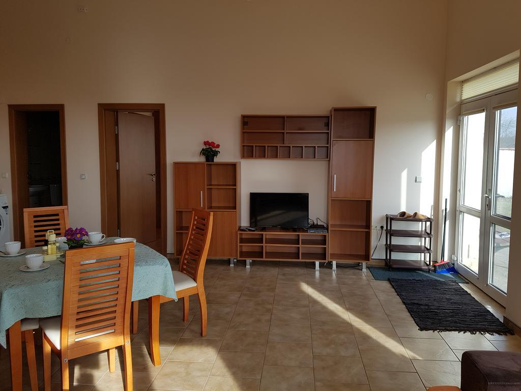 Villa Ketli Apartment Bliznatsi Exteriör bild